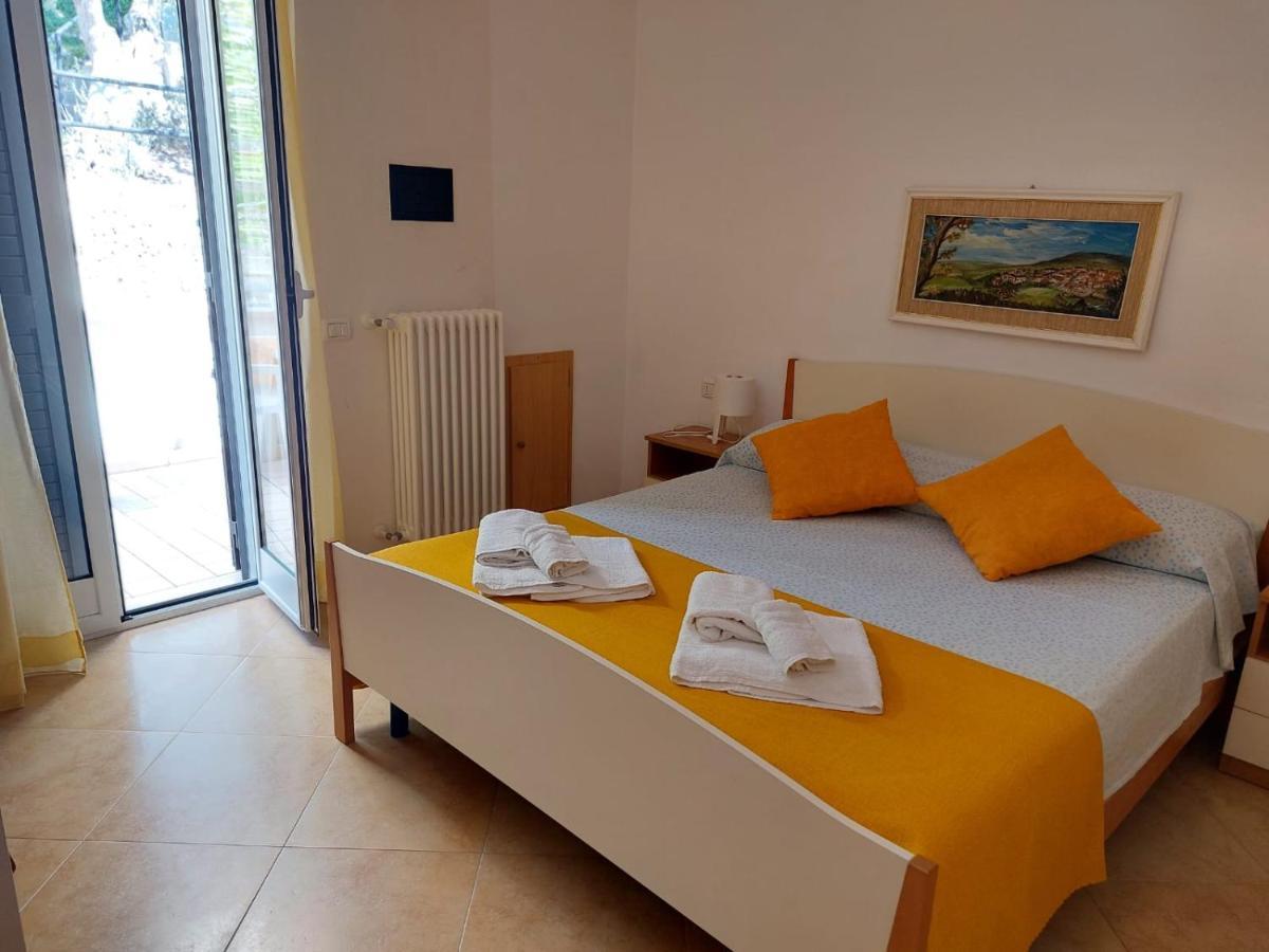 B&B Villa Maria Ester Vieste Bagian luar foto